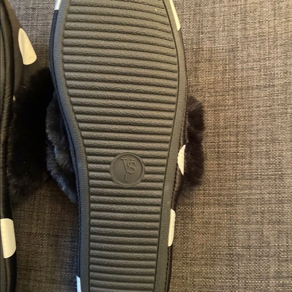 VS Victoria’s Secret slippers Black/White Polka Dots - Picture 8 of 9